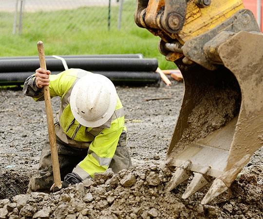 Земляные работы в Королёве и  Московской области